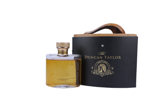DUNCAN TAYLOR HIGHLAND PARK DISTILLED IN 1968, 45 YO, 41% ALC., CASK NO. DT564  1968 700ml OC1